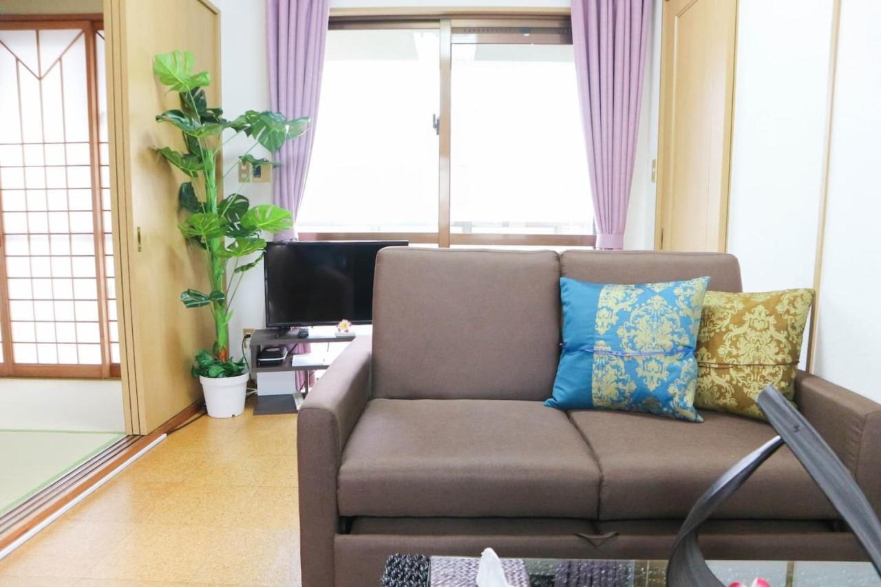 メゾンtsuha国際通り圏内 Apartment Naha